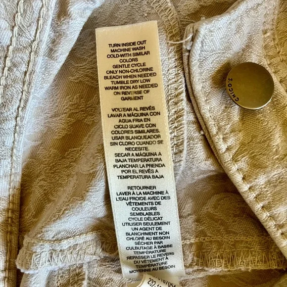 Chico's classy Textured Jeggings - Picture 5 of 9